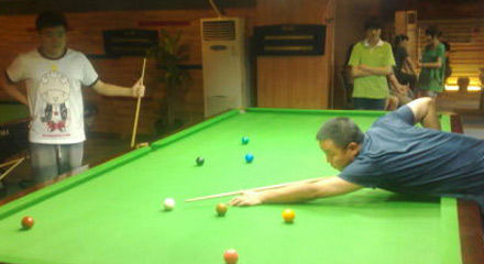 的表现给球 的表现给球