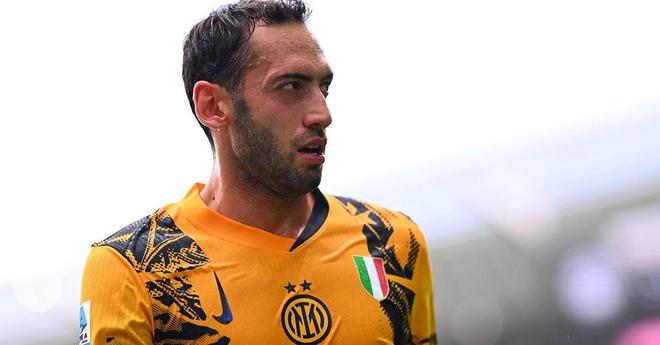 甚至在后防 甚至在后防