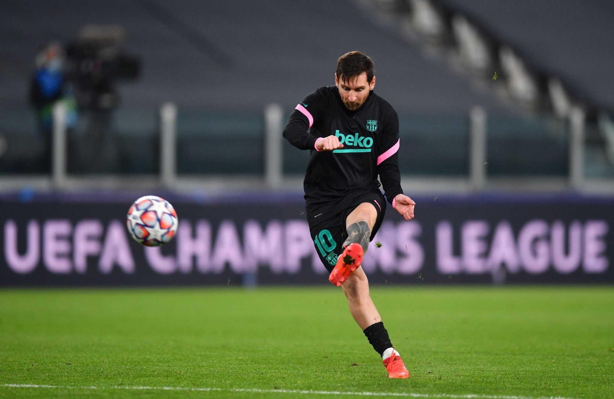 低平快斜传 低平快斜传