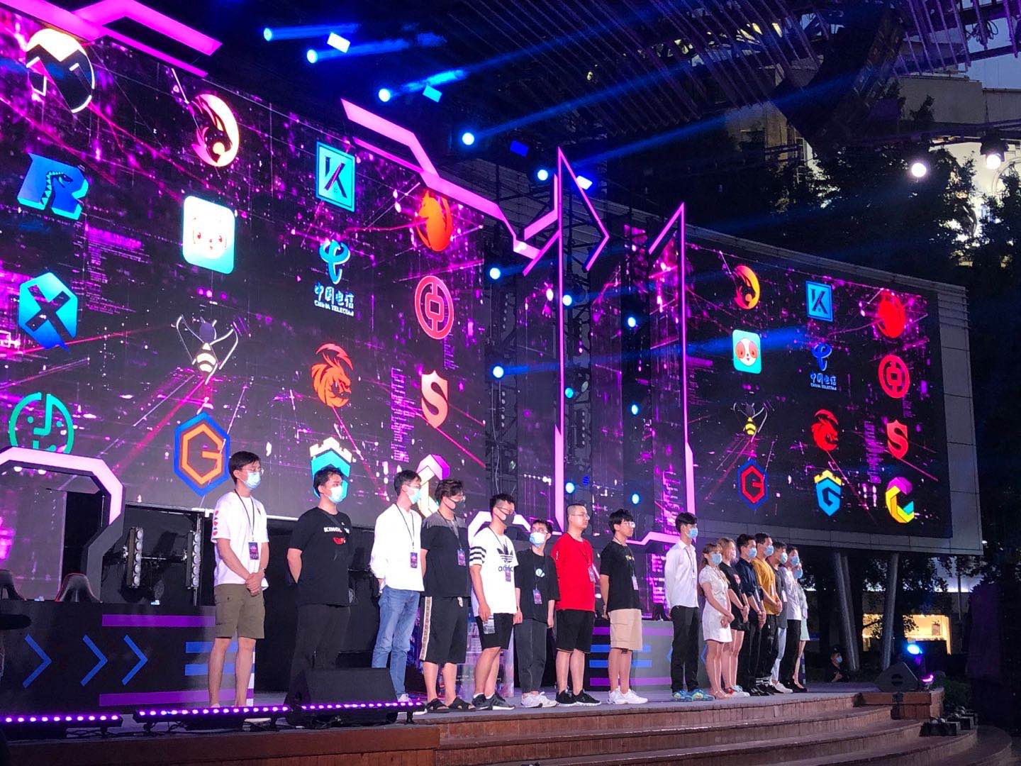 而非单一球 而非单一球